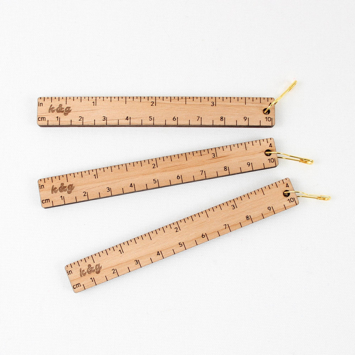 Knit & Gather - Upcycled 4" Clip Ruler