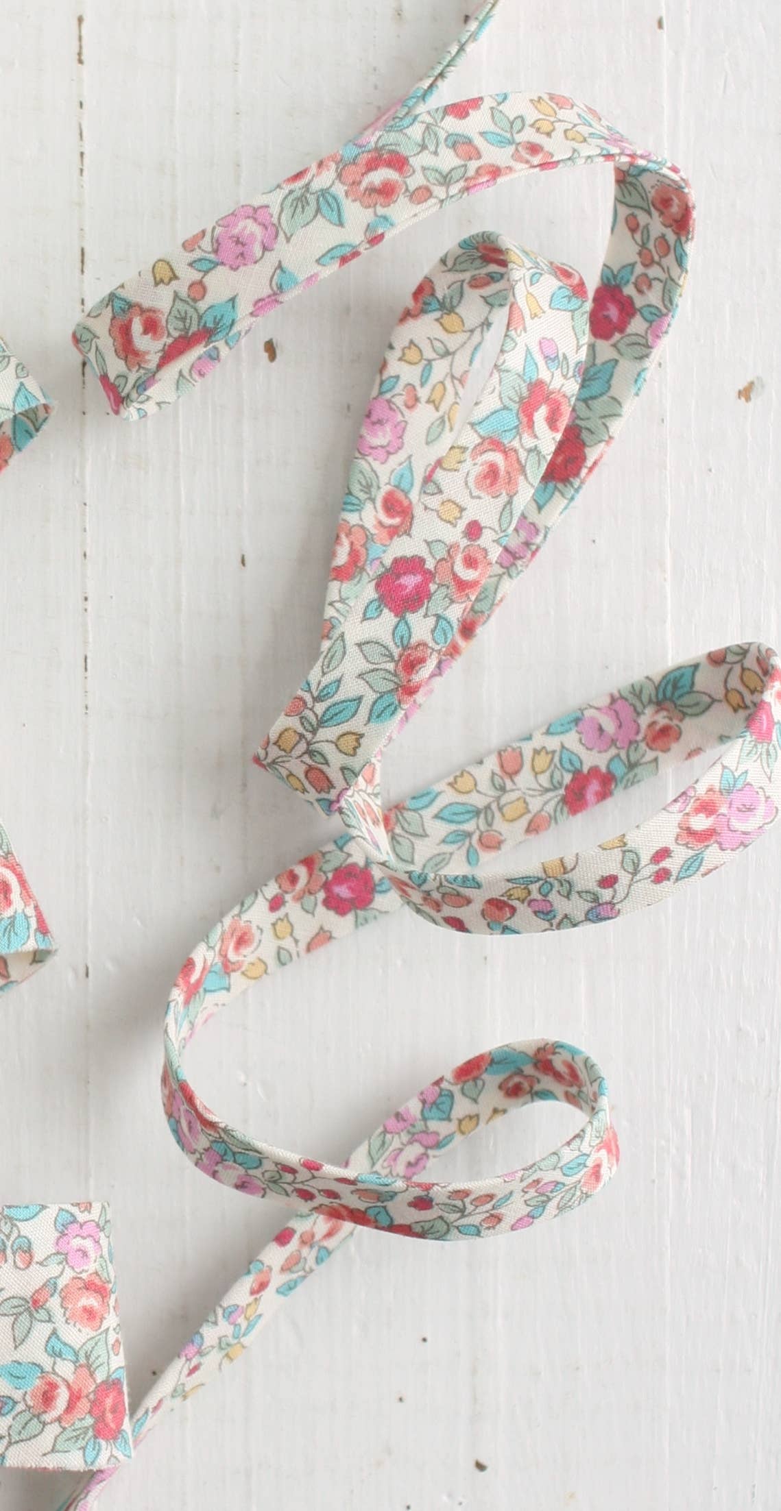 1/2" Double Fold Bias Binding -  Bouquet Blossom 100% Cotton