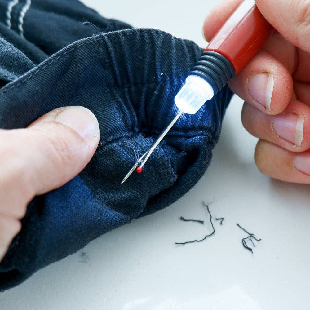 Lighted Seam Ripper