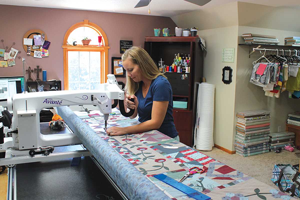 Quiltmaking for Beginners Handy Pocket Guide by Angela Walters