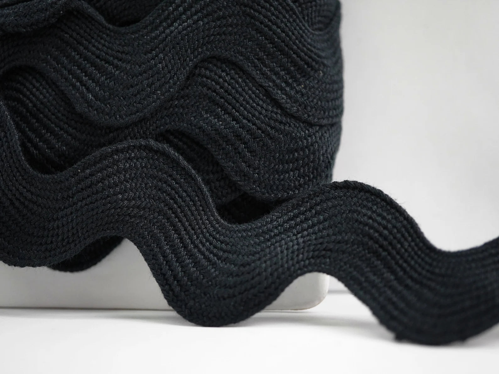 Jumbo Rickrack - Black