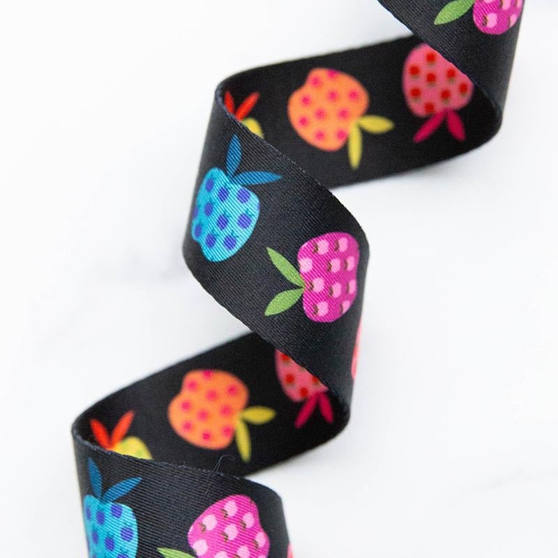 Rainbow Apples 1.5" Wide