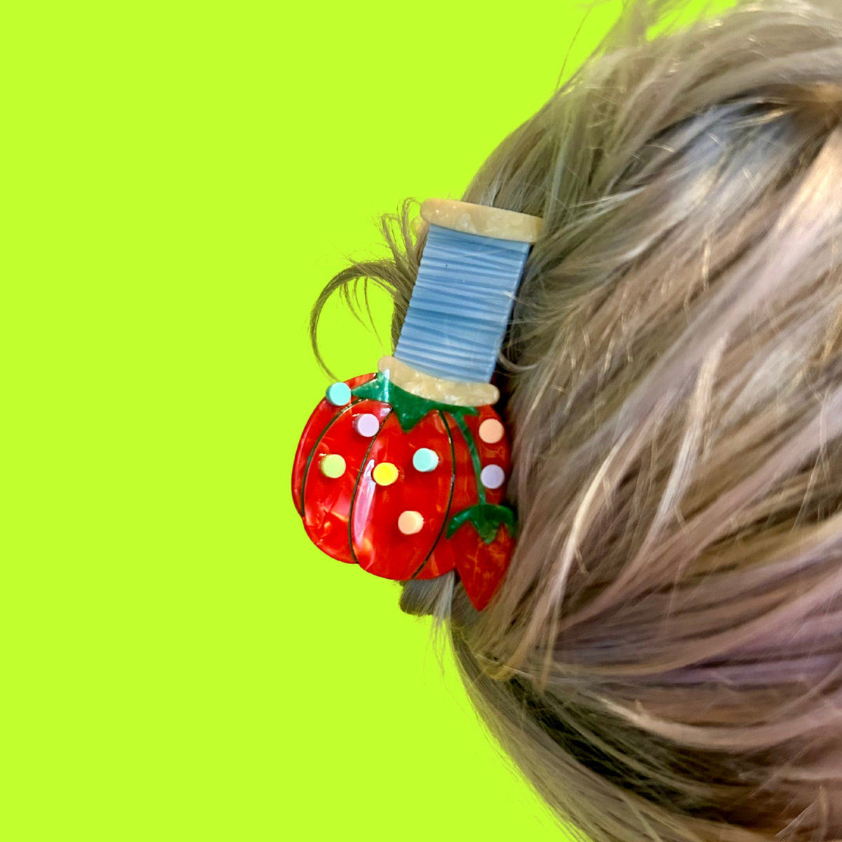The Peach Fuzz - Pin Cushion Hair Claw