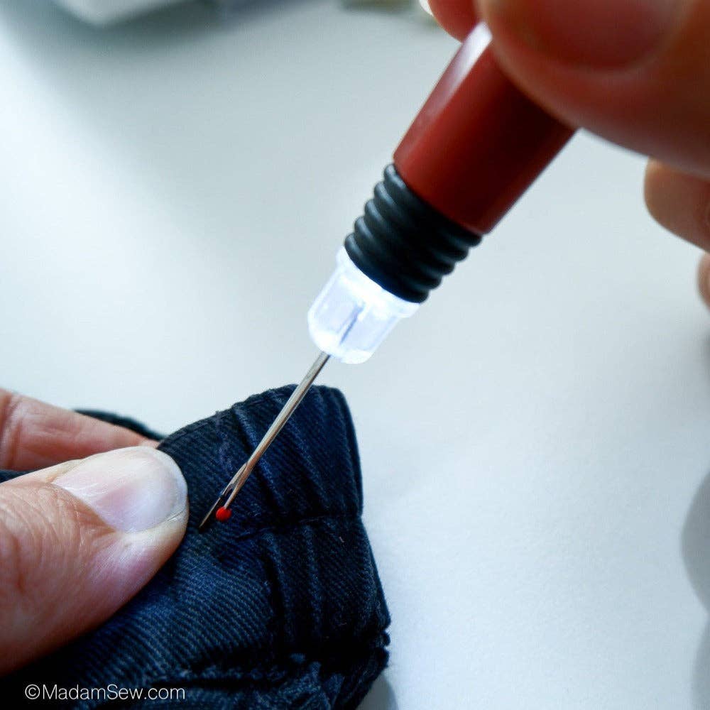 Lighted Seam Ripper