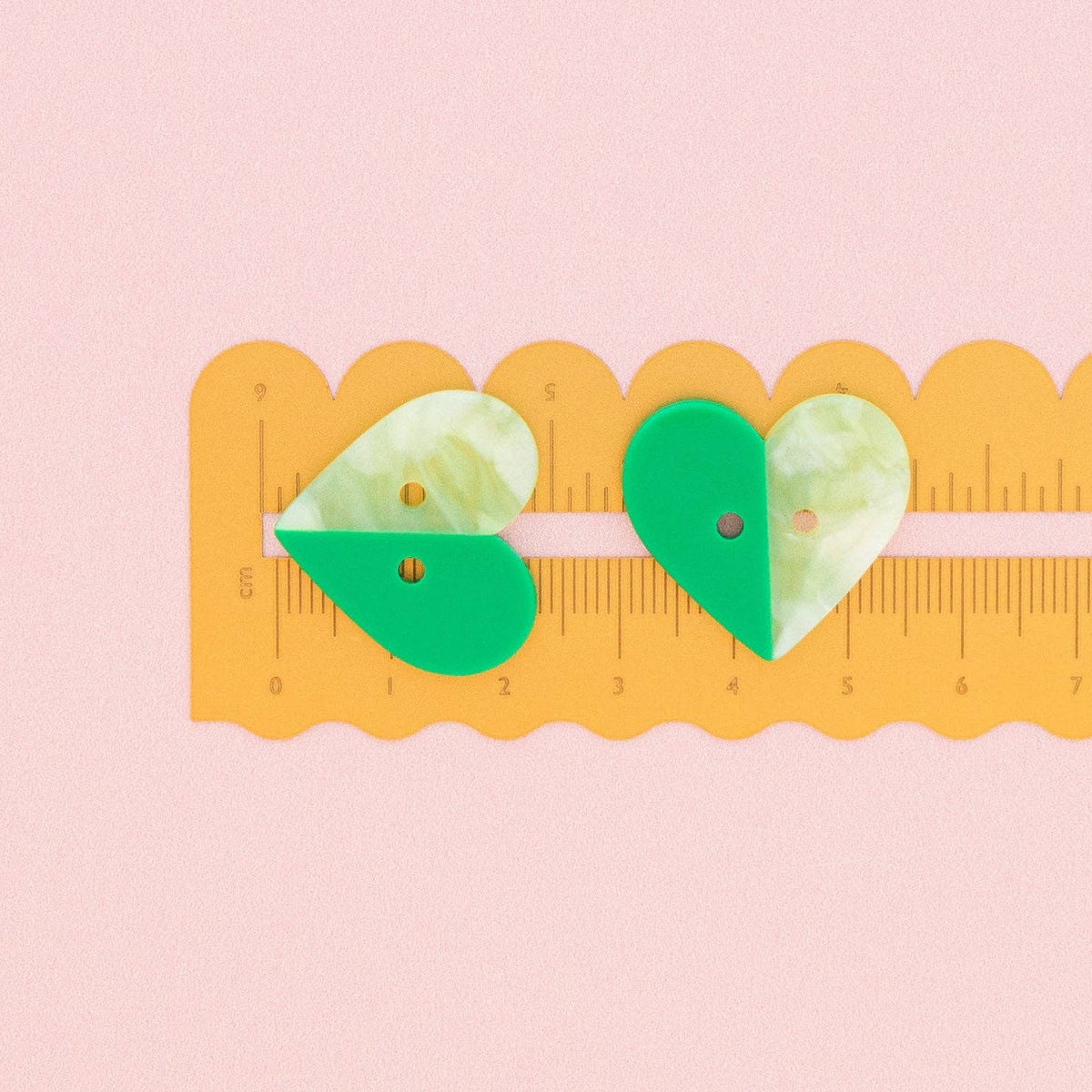 Sarah Hearts - Green Two Toned Heart Buttons - 1" (25mm)